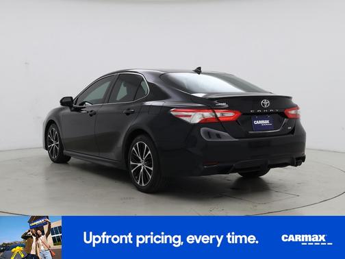 Black 2020 Toyota Camry SE