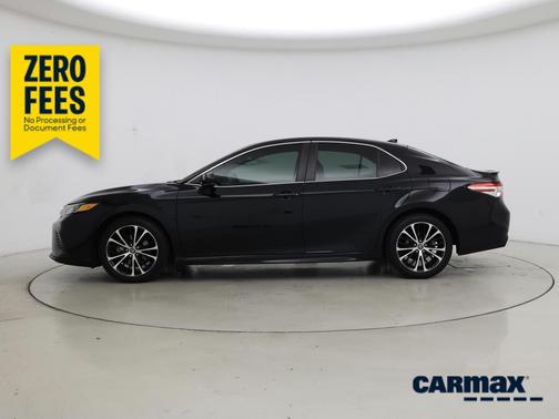 Black 2020 Toyota Camry SE