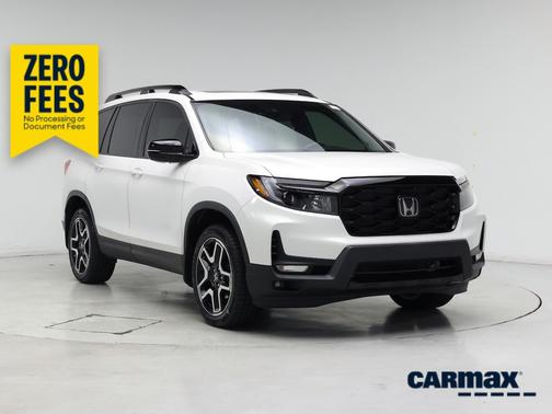 White 2023 Honda Passport Elite
