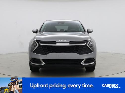 Gray 2024 Kia Sportage LX