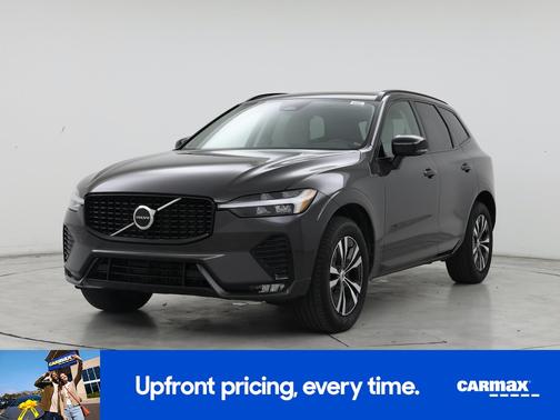 2024 Volvo XC60 B5 Core Dark Theme