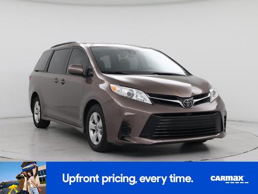 2018 Toyota Sienna LE