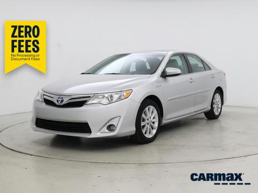 Silver 2014 Toyota Camry Hybrid XLE