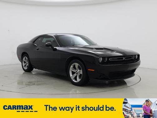 2015 Dodge Challenger SXT