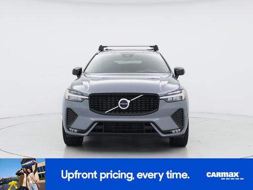 2022 Volvo XC60 B5 R-Design