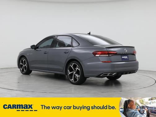 2022 Volkswagen Passat R-Line