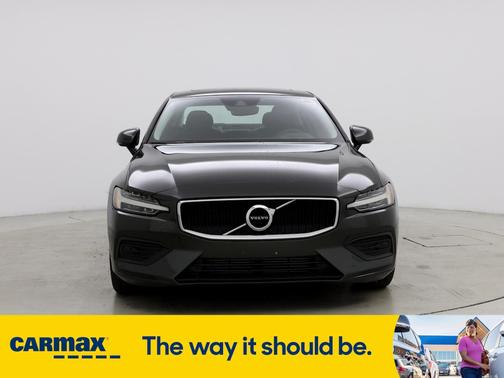 2019 Volvo S60 T6 Momentum