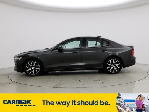 2019 Volvo S60 T6 Momentum