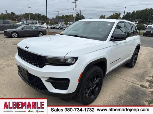 2022 Jeep Grand Cherokee Altitude