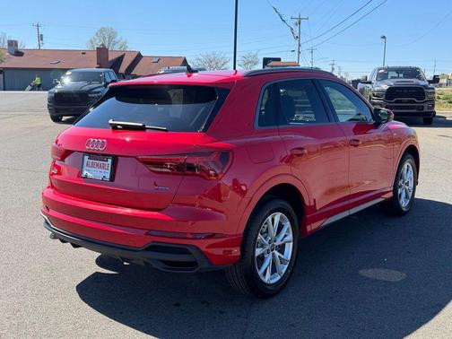 2023 Audi Q3 45 S line Premium