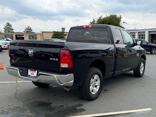 Diamond Black 2024 RAM 1500 Classic SLT