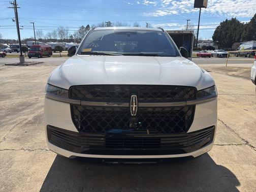 2025 Lincoln Navigator L Reserve