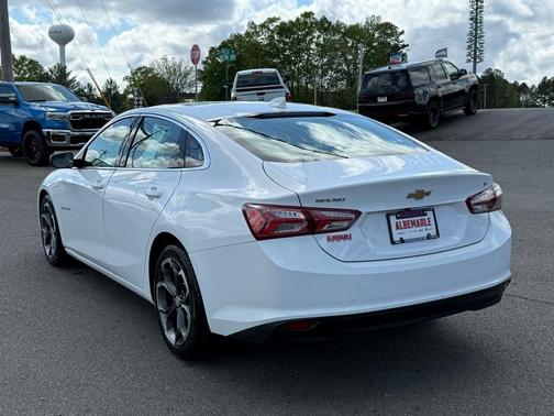 2022 Chevrolet Malibu LT