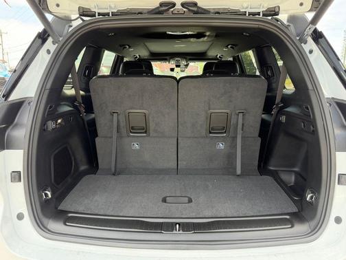 Bright White Clearcoat 2026 Jeep Grand Cherokee L Limited