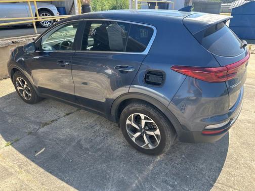 Pacific Blue 2021 Kia Sportage LX