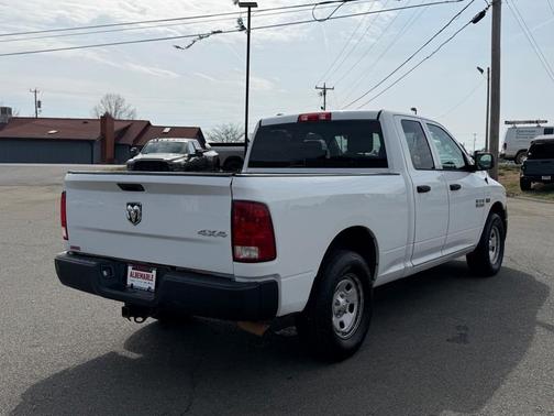 2017 RAM 1500 Tradesman/Express