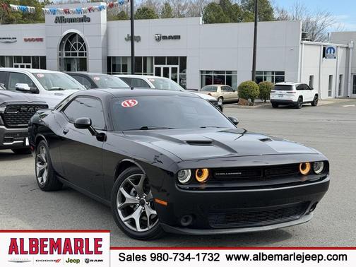 2015 Dodge Challenger SXT