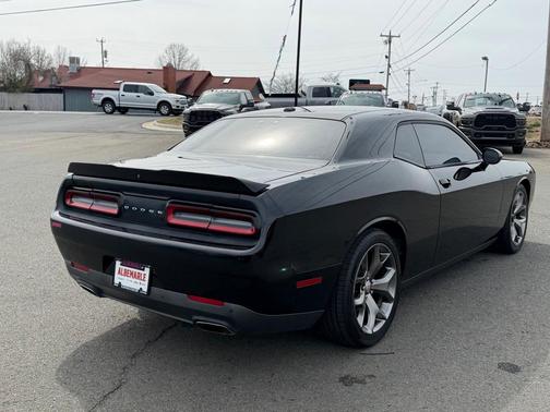2015 Dodge Challenger SXT