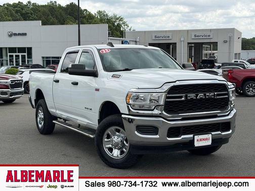 Bright White Clearcoat 2022 RAM 2500 Tradesman