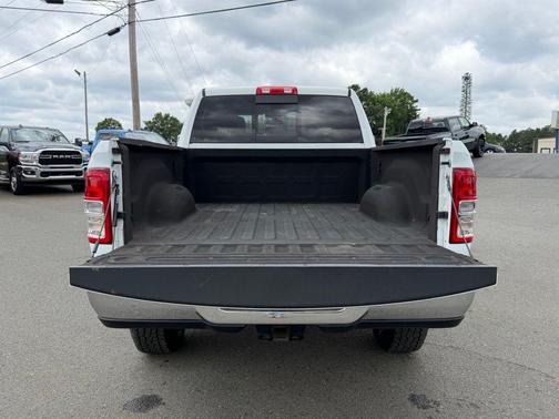 Bright White Clearcoat 2022 RAM 2500 Tradesman