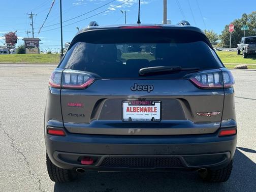 2022 Jeep Cherokee Trailhawk
