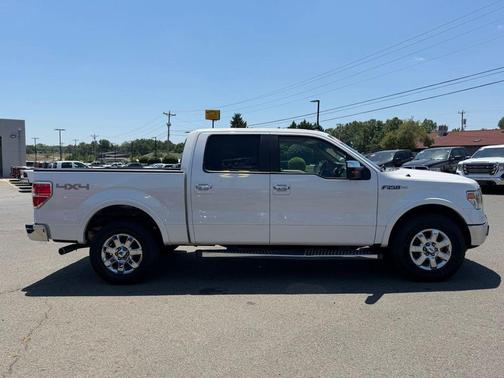 White Platinum Clearcoat Metallic 2014 Ford F-150 Lariat