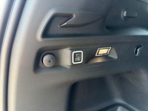 Diamond Black 2026 Jeep Grand Cherokee L Laredo