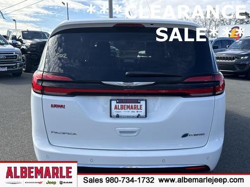 2022 Chrysler Pacifica Hybrid Touring L