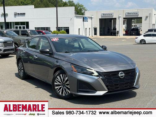 Gun Metallic 2024 Nissan Altima 2.5 SV