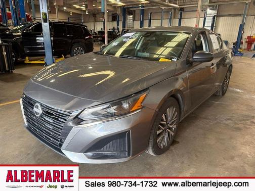 Gun Metallic 2024 Nissan Altima 2.5 SV