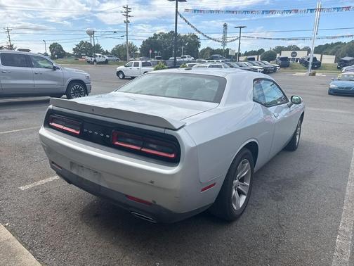 2020 Dodge Challenger SXT