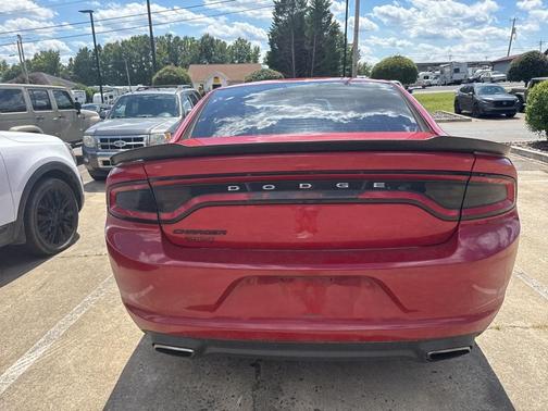 2016 Dodge Charger SE