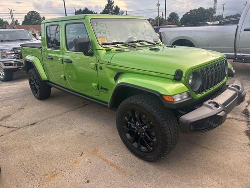 Mojito! Clearcoat 2025 Jeep Gladiator Sport