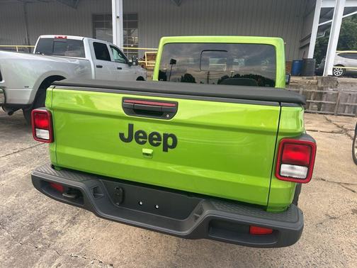 Mojito! Clearcoat 2025 Jeep Gladiator Sport