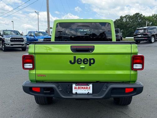 Mojito! Clearcoat 2025 Jeep Gladiator Sport