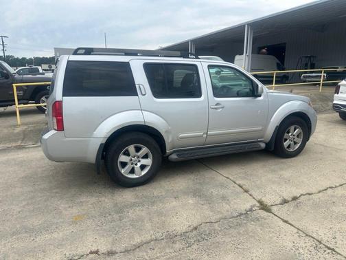 Brilliant Silver 2012 Nissan Pathfinder SV