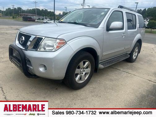Brilliant Silver 2012 Nissan Pathfinder SV
