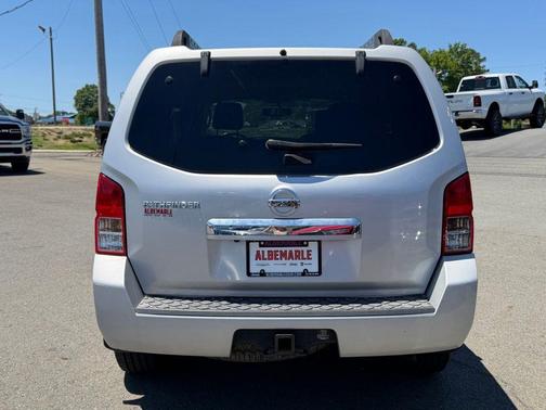 Brilliant Silver 2012 Nissan Pathfinder SV