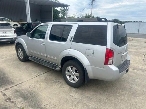 Brilliant Silver 2012 Nissan Pathfinder SV