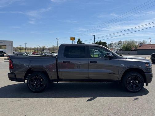 Granite Crystal Clearcoat Metallic 2026 RAM 1500 Big Horn/Lone Star