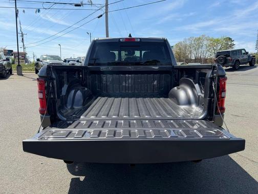 Granite Crystal Clearcoat Metallic 2026 RAM 1500 Big Horn/Lone Star