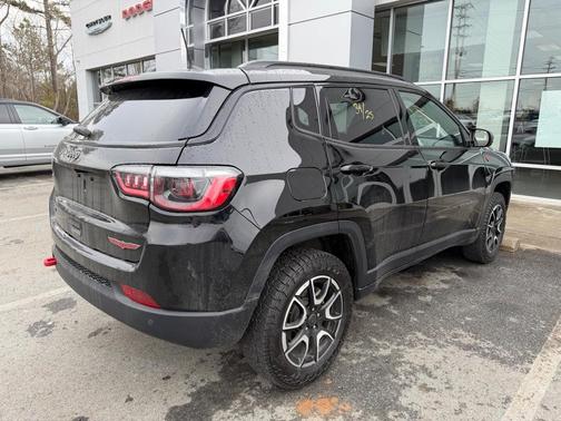 2025 Jeep Compass Trailhawk