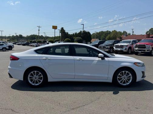 Oxford White 2020 Ford Fusion SE
