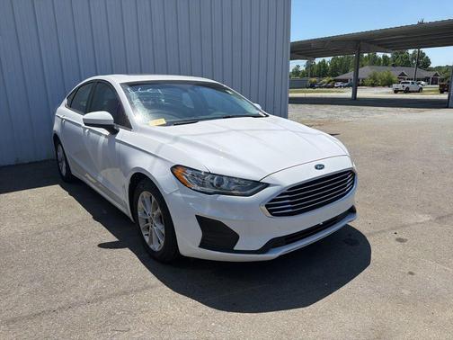Oxford White 2020 Ford Fusion SE