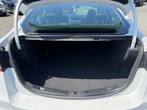 Oxford White 2020 Ford Fusion SE
