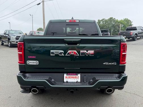 Serrano Red 2026 RAM 1500 Limited