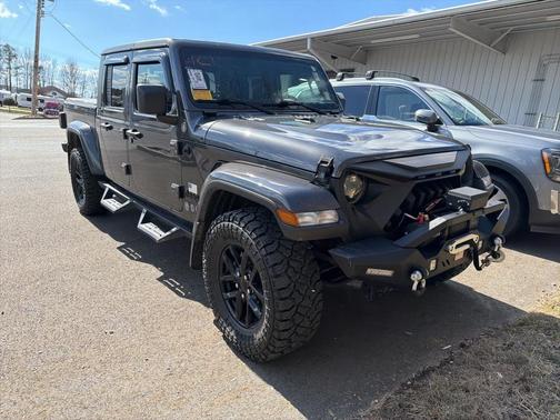 2023 Jeep Gladiator Sport