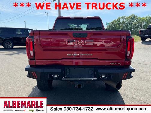 Cayenne Red Tintcoat 2022 GMC Sierra 2500 AT4