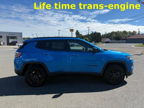 Hydro Blue Pearlcoat 2026 Jeep Compass Latitude