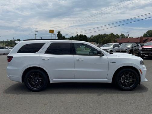 White Knuckle Clearcoat 2026 Dodge Durango GT Plus HEMI V8